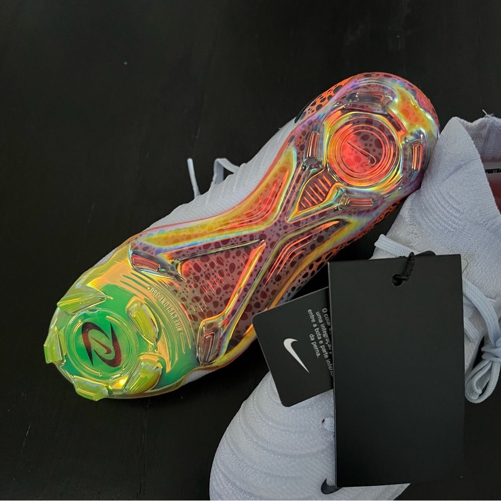 ✔️New✔️ NIKE Phantom Luna 2 Elite FG Electric Pack Olympic Safari - Picture 5 of 10